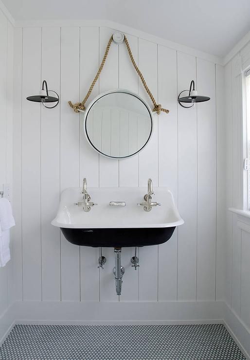 White penny tiles with black grout?!! uhhhh, yes please!