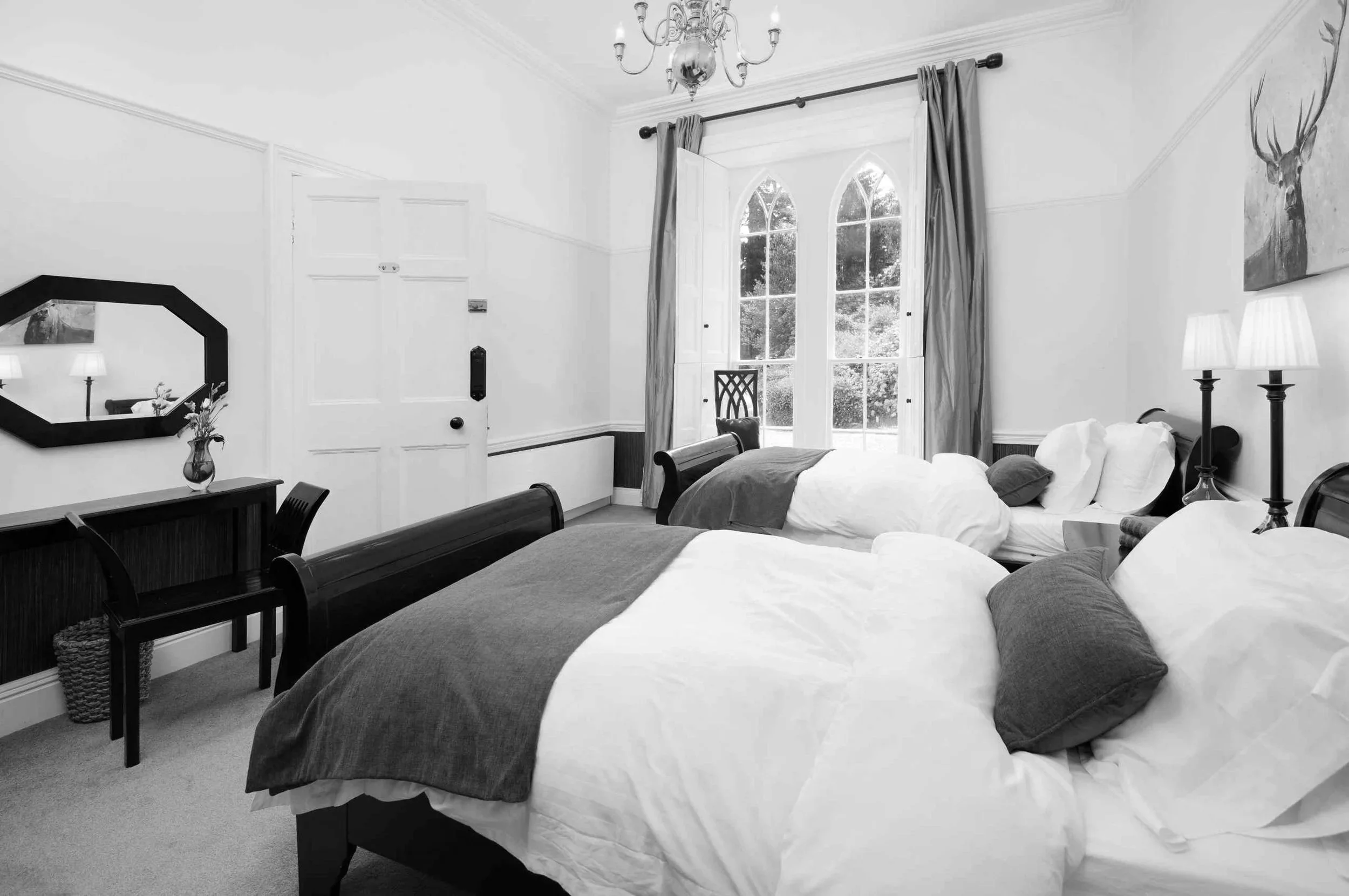 Stuckgowan-Twin-Room.jpg