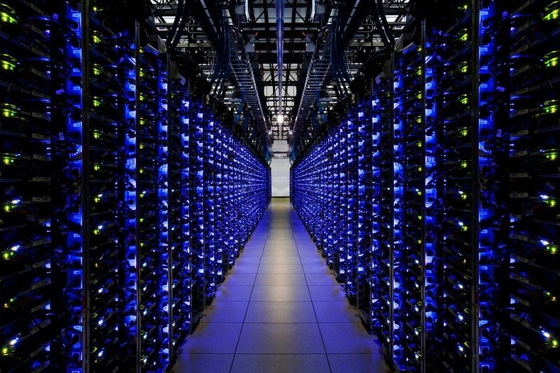 Data Center.jpg