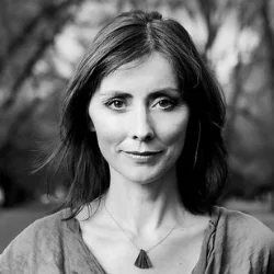 Christine Kenneally