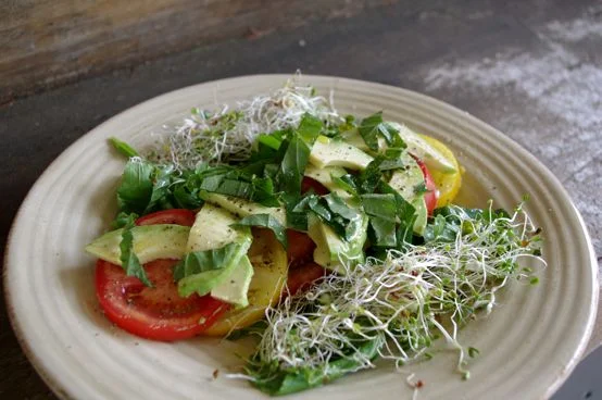 tomoato + avo caprese