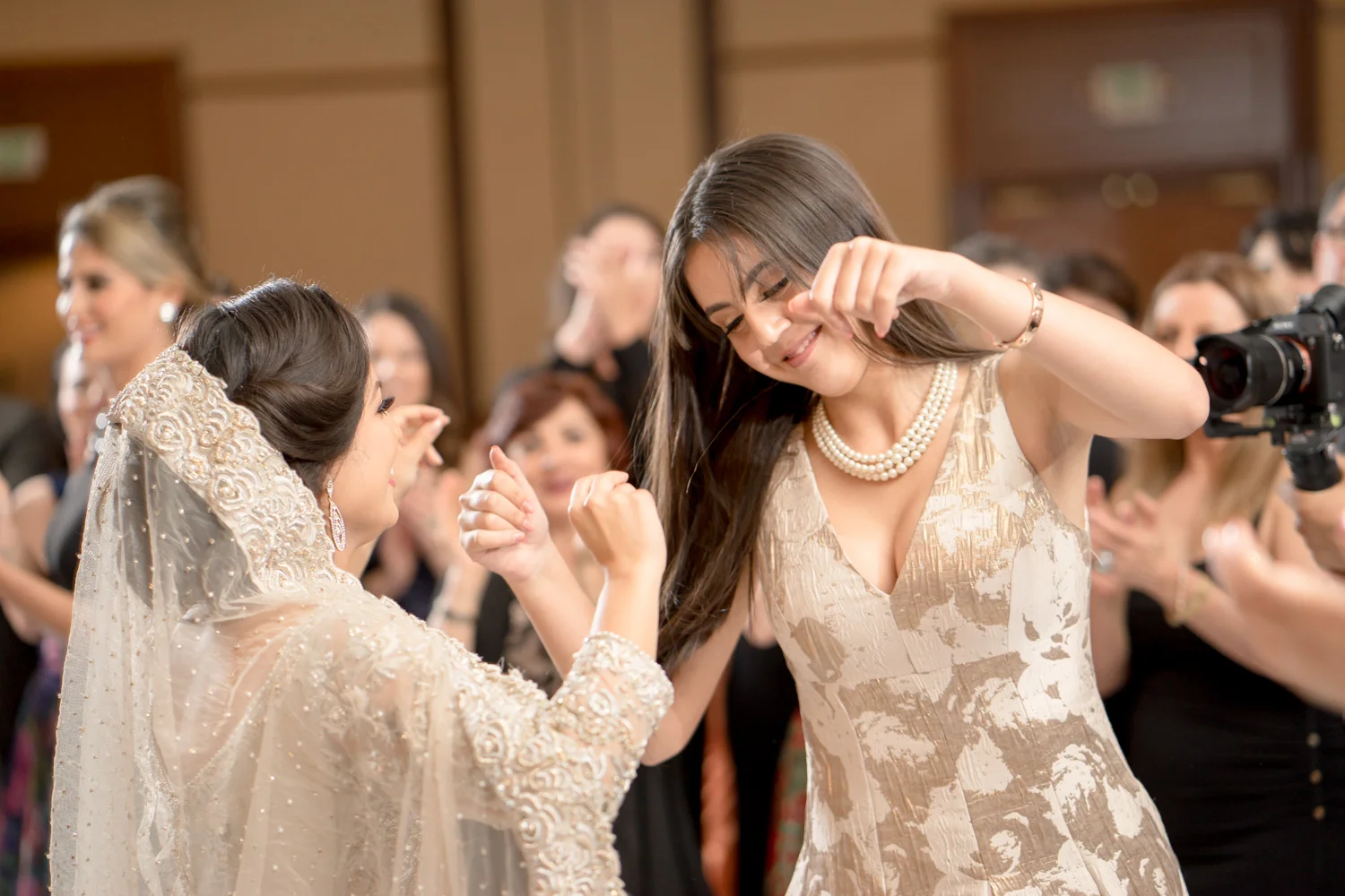 afghani-pakistani-wedding-photography-marriott-fremont-afewgoodclicks-214.jpg