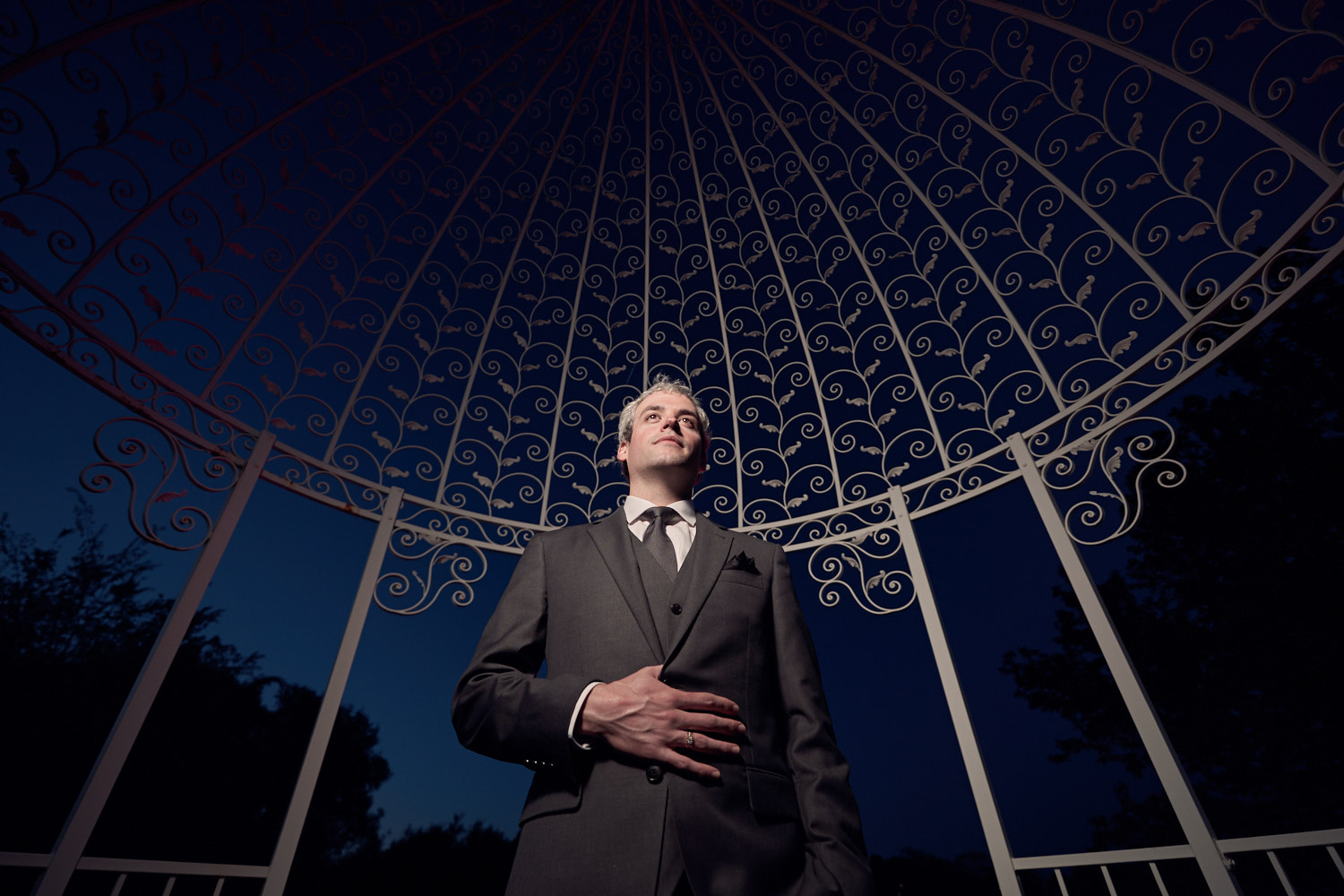 groom-portraits-photography-under-the+gazeebo-at-saratoga-club