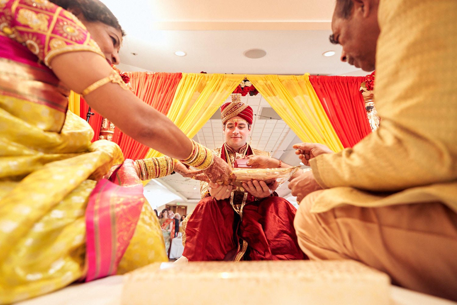 south-indian-wedding-ceremony-photography-by-afewgoodclicks-net-in-saratoga 98.jpg