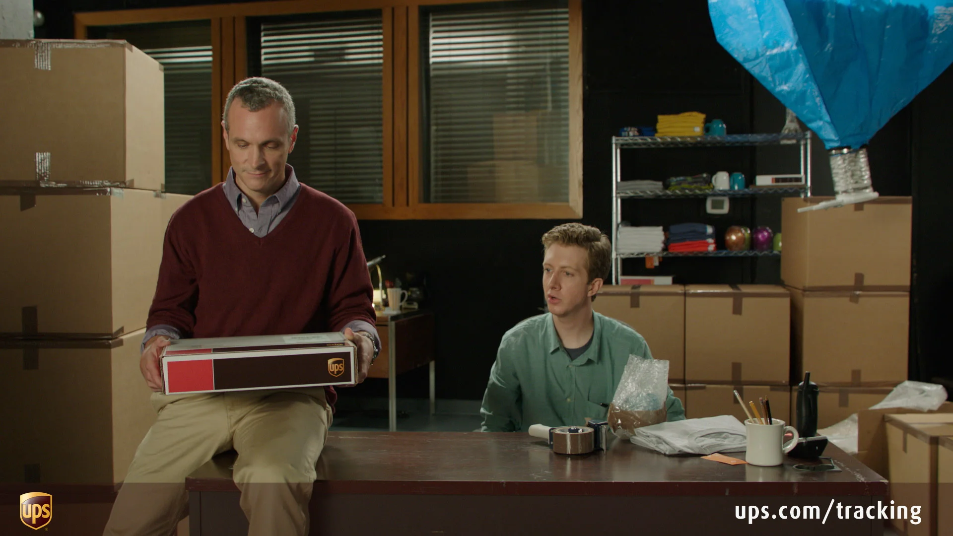 6694_UPS_FlyPaper_Ho#A1410B (0-00-10-20).jpg