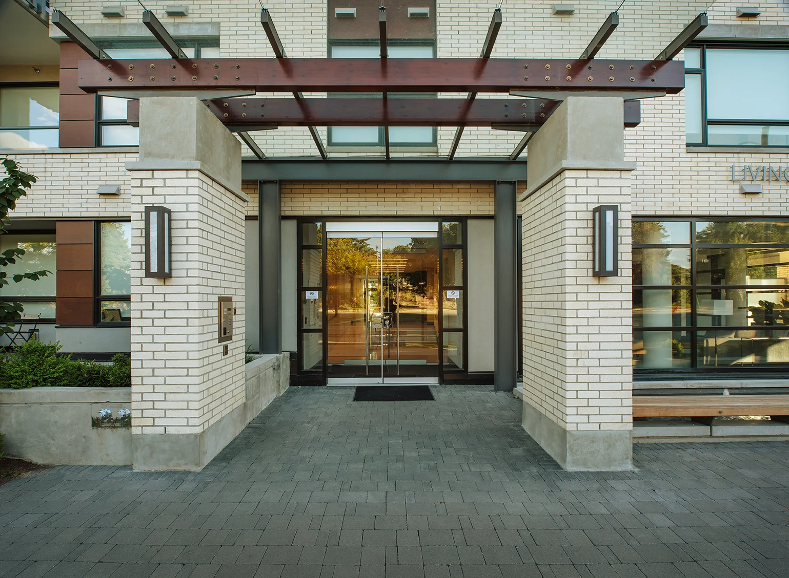 SHIFT-Archictecture_ Livingstone_Pan.jpg