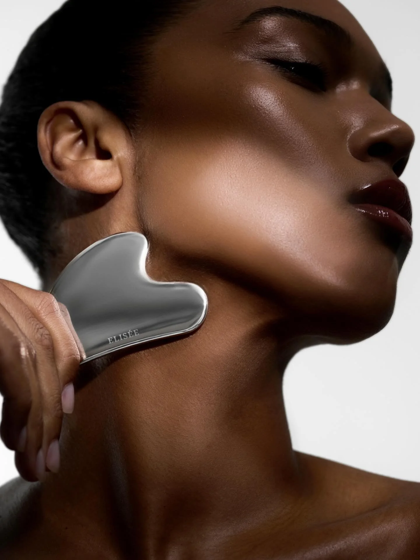 Would you like to try our Stainless Steel Guasha by ELIS&Eacute;E 

Photographer @mrliamwest 
Model @whitneyrobyn 
Makeup @elisepriestley