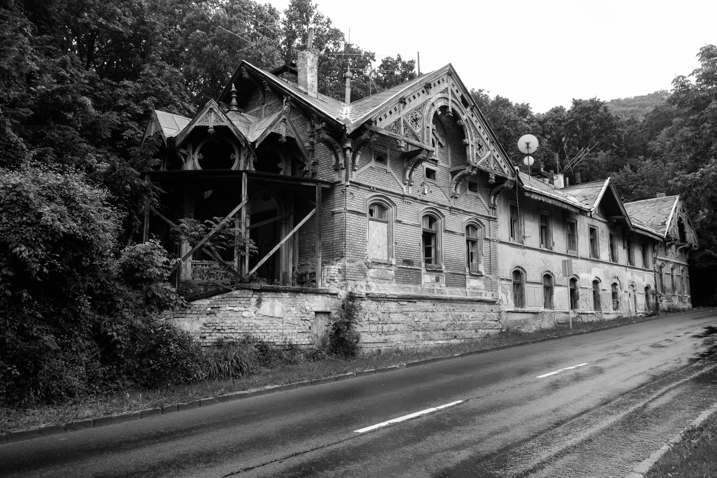 Neglected railway station, Buda