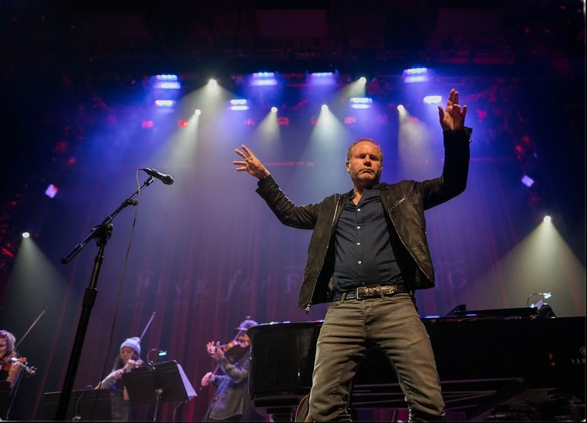 Five For Fighting • Landmark on Main Street • 10.10.26