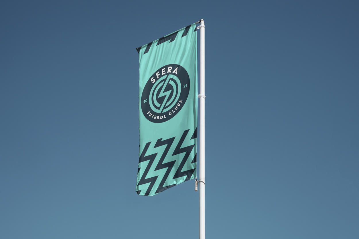 Sfera1flag-1250x833.png