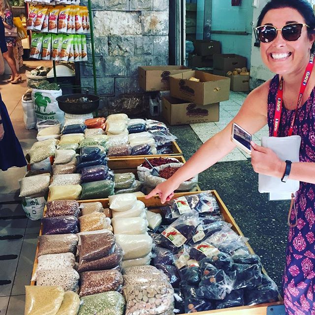 "One of each please!" - spice shopping at the Souk Market, Tel Aviv, Israel #oasisgrouptours #oasisbiblicaltours #oasistrips #bibletours #theocratichistorytours
#jwbibletours #jwtours#themostbeautifulofallthelands
#mostbeautifulofallthelands