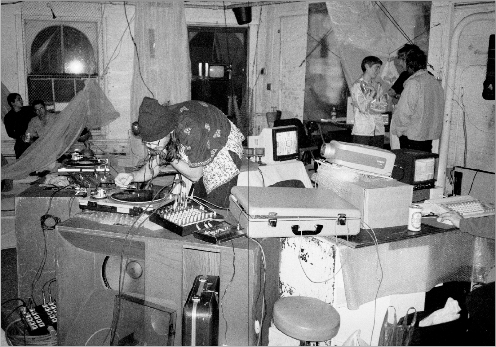 DJ_page_07.png