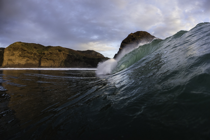 Sand, swell and light aligning