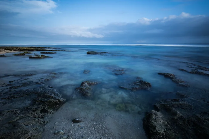 Early morning reef blurs 