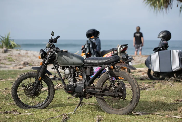 Yeah yeah there were waves at Mandiri, but how rad is this old Honda!
