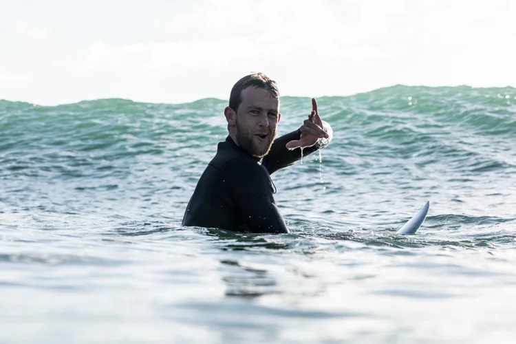 Lewis Hampton just before the set that snapped his new board