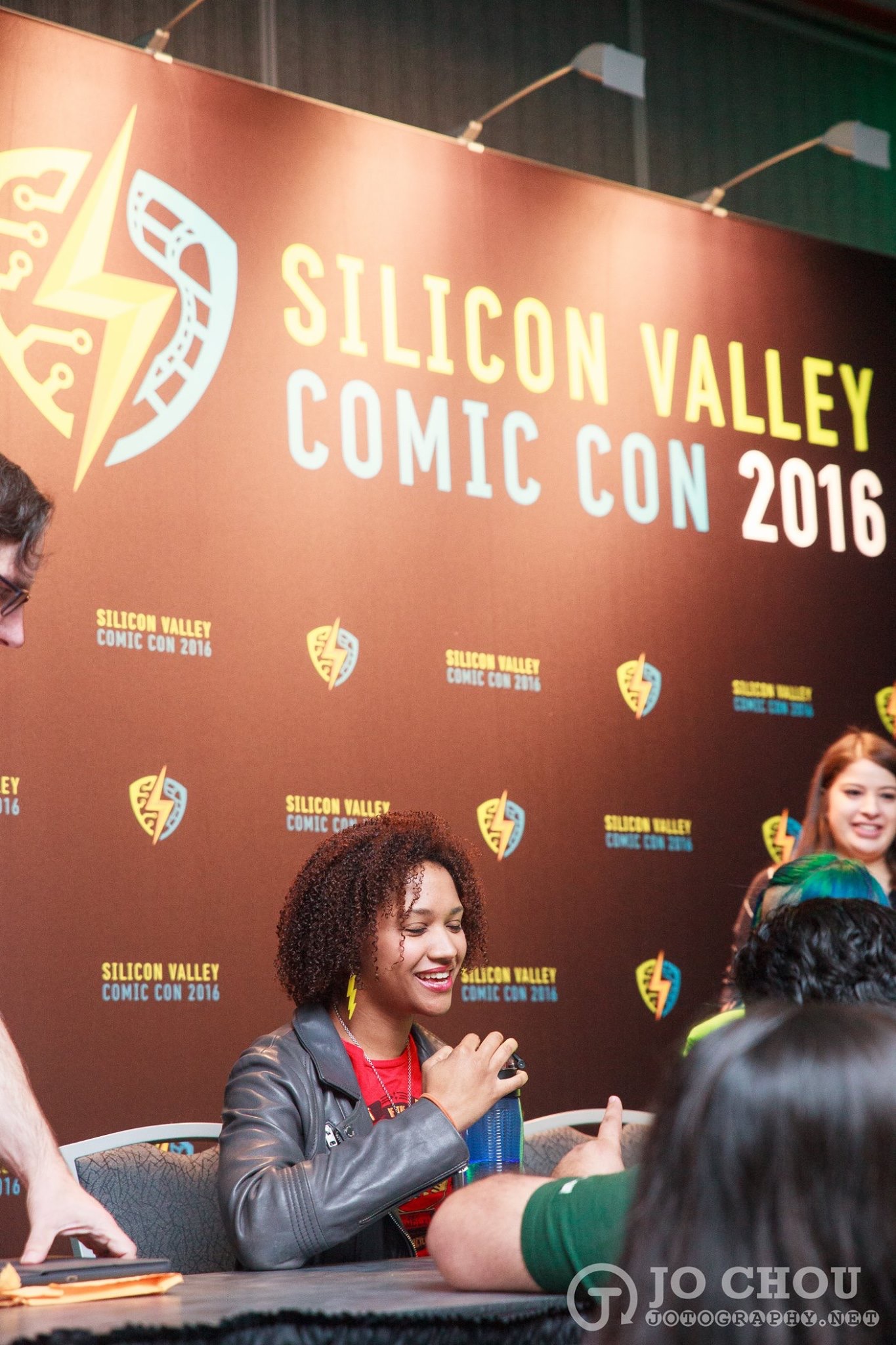 How did I get from mostly being a Potterhead to also a Trekkie, a Whovian, and all around sci fi/fantasy/comic enthusiast on a panel at Comic Con in just 10 years?