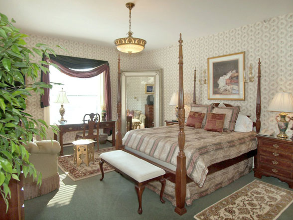  Room 1 - Single Queen Bedroom - $160 per night 