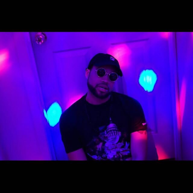 I n t i m i d a t i o n -F U N K T I O N U L T R A 
#believe #me #i #wish #you #could #understand #funky #color #newyork #purple #song #music #singer #artist #dope #dopeedits #art #new #funktion #musician #lightskin #lighting #life #quarentine