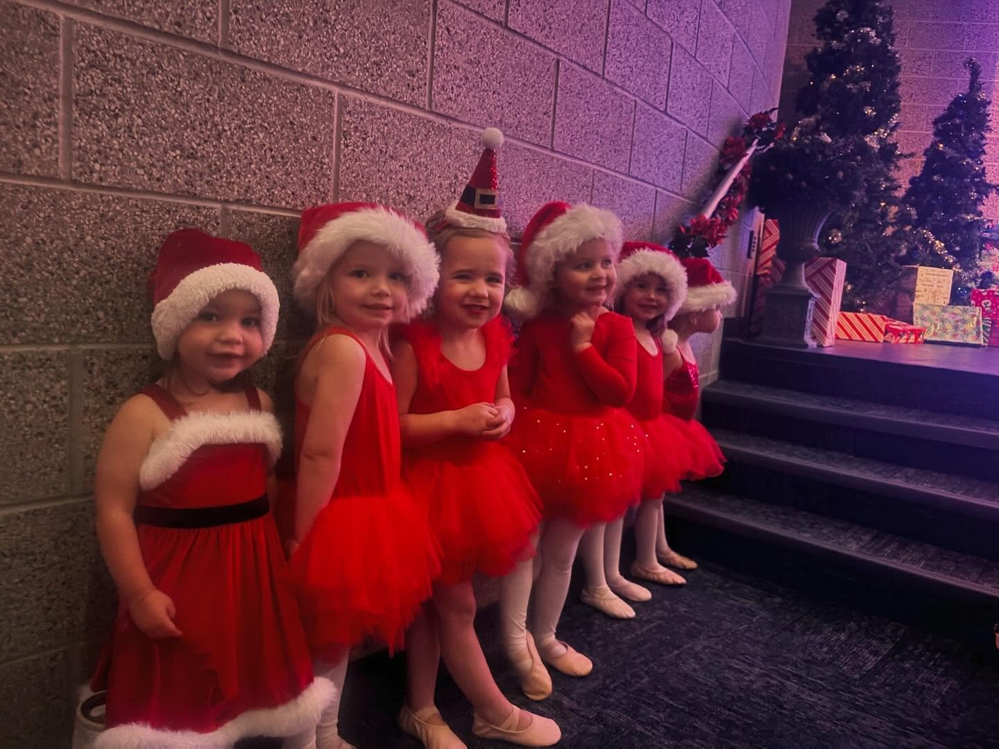 Oh, we are SO ready.🤩🎄🎁 Dress rehearsal went great and we are excited to perform for you this Friday!

There are still a few tickets left for our 4:30pm, 6pm and 7:30pm showtimes.🎟️

#jnpdancers #christmasdancerecital #utahdancers #dancetraining 