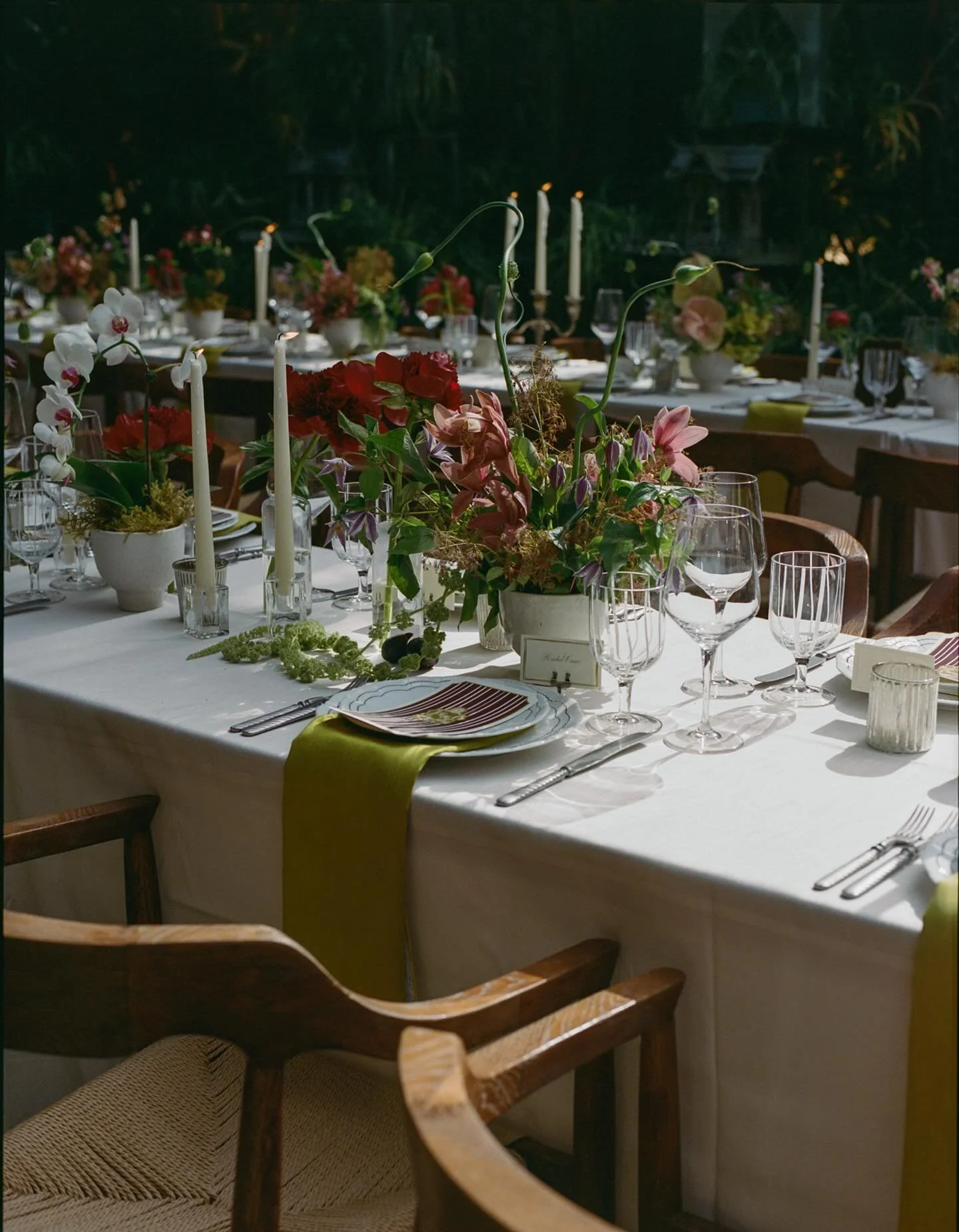 Montana and Luke&rsquo;s wedding was especially close to our hearts. Planning their day felt more like helping family celebrate a beautiful new chapter.

Photo @samanthadeanphoto 
Planning &amp; Florals @hellogemevents 
Catering @whoanellycaters 
Mus