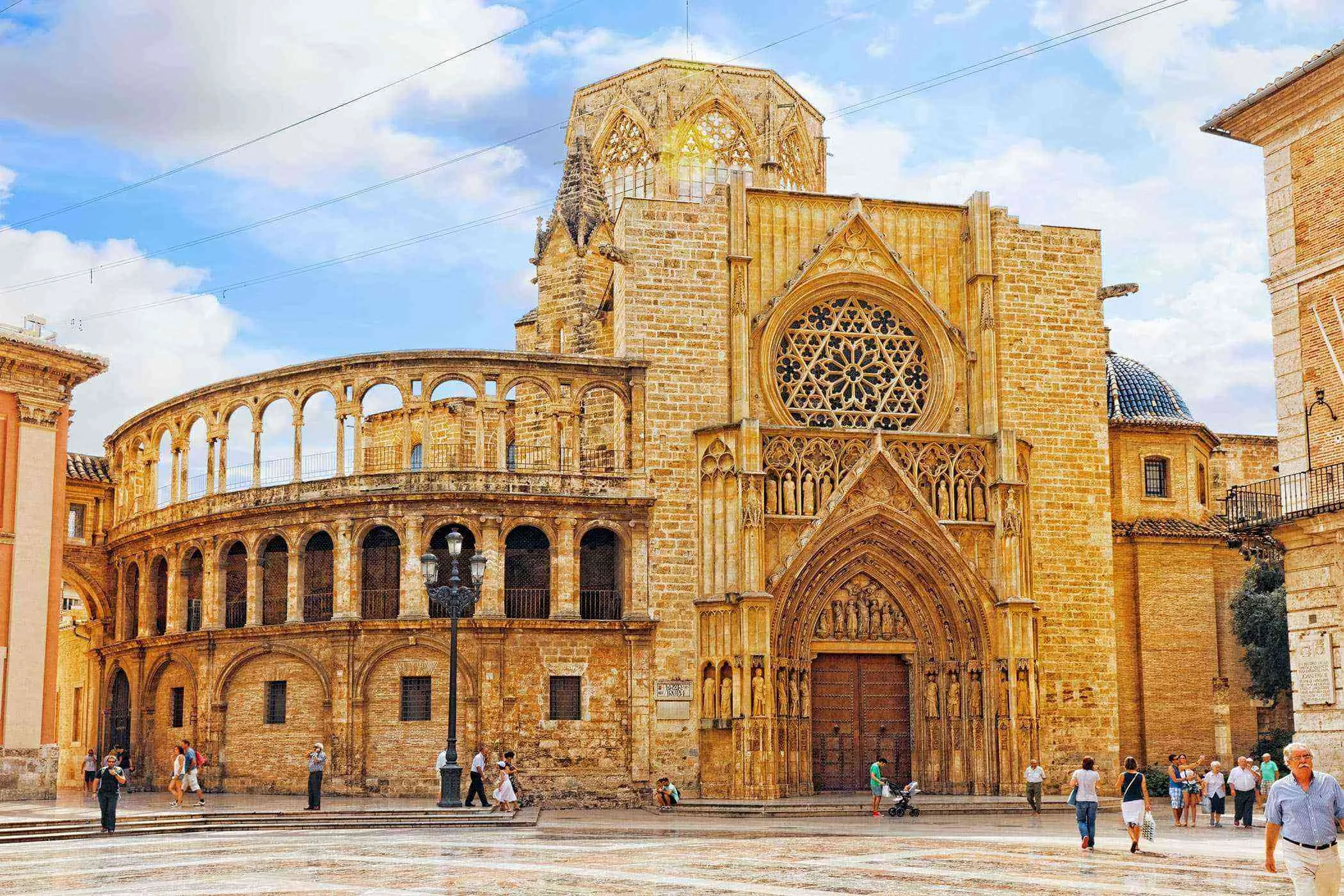 Valencia-Buildings-Valencia-Cathedral-2.jpg