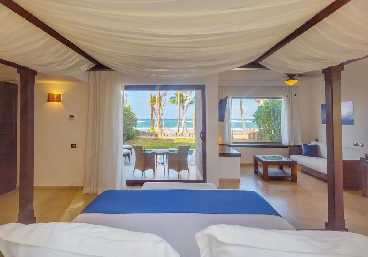 WEB_Luxury-Jr-Suite-OF-salon-dormitorio.jpg