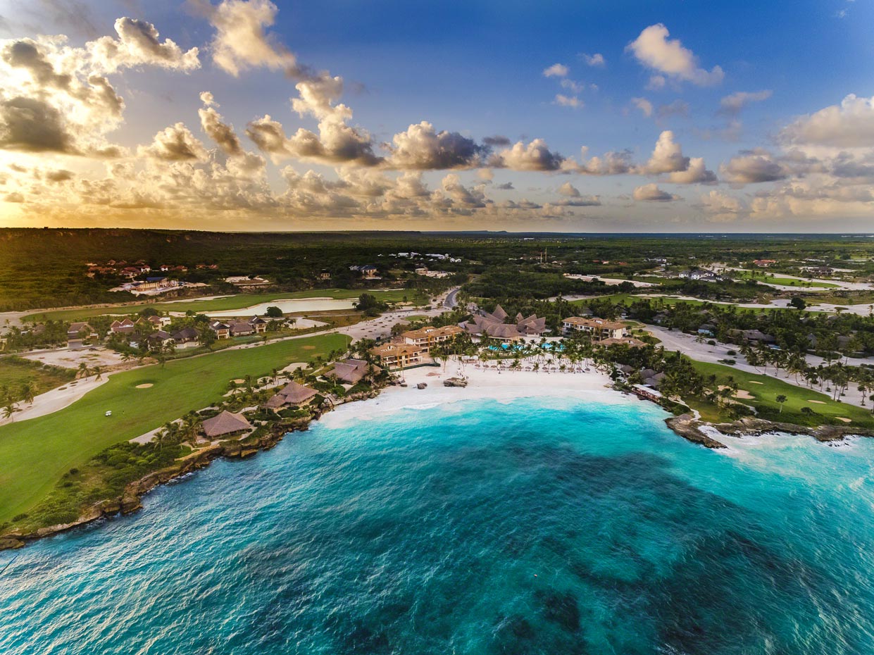 WEB_Eden-Roc-Beach-Club-Aerial.jpg