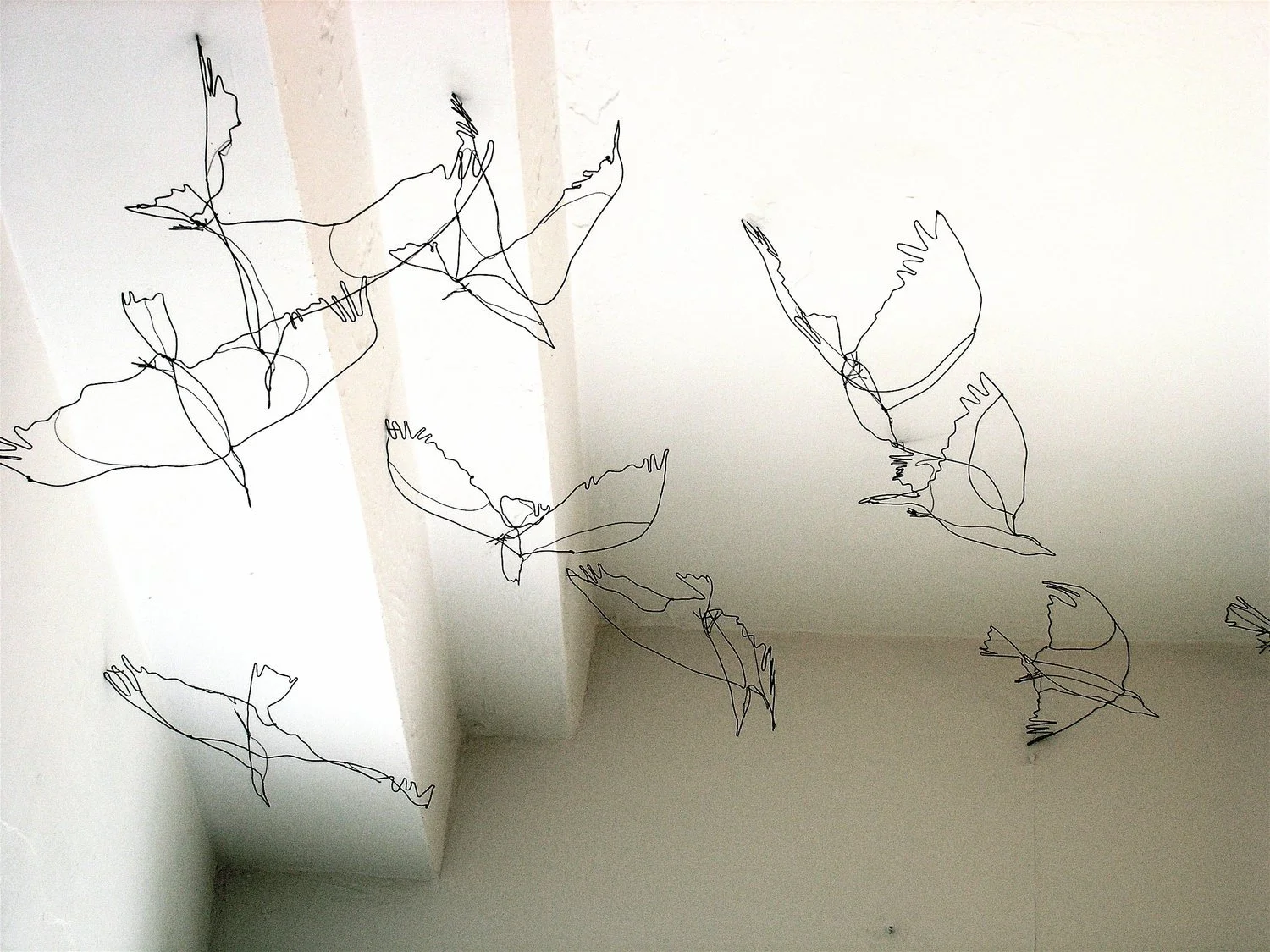 wire bird scupture by shelli markee_ gray sky gallery.jpg