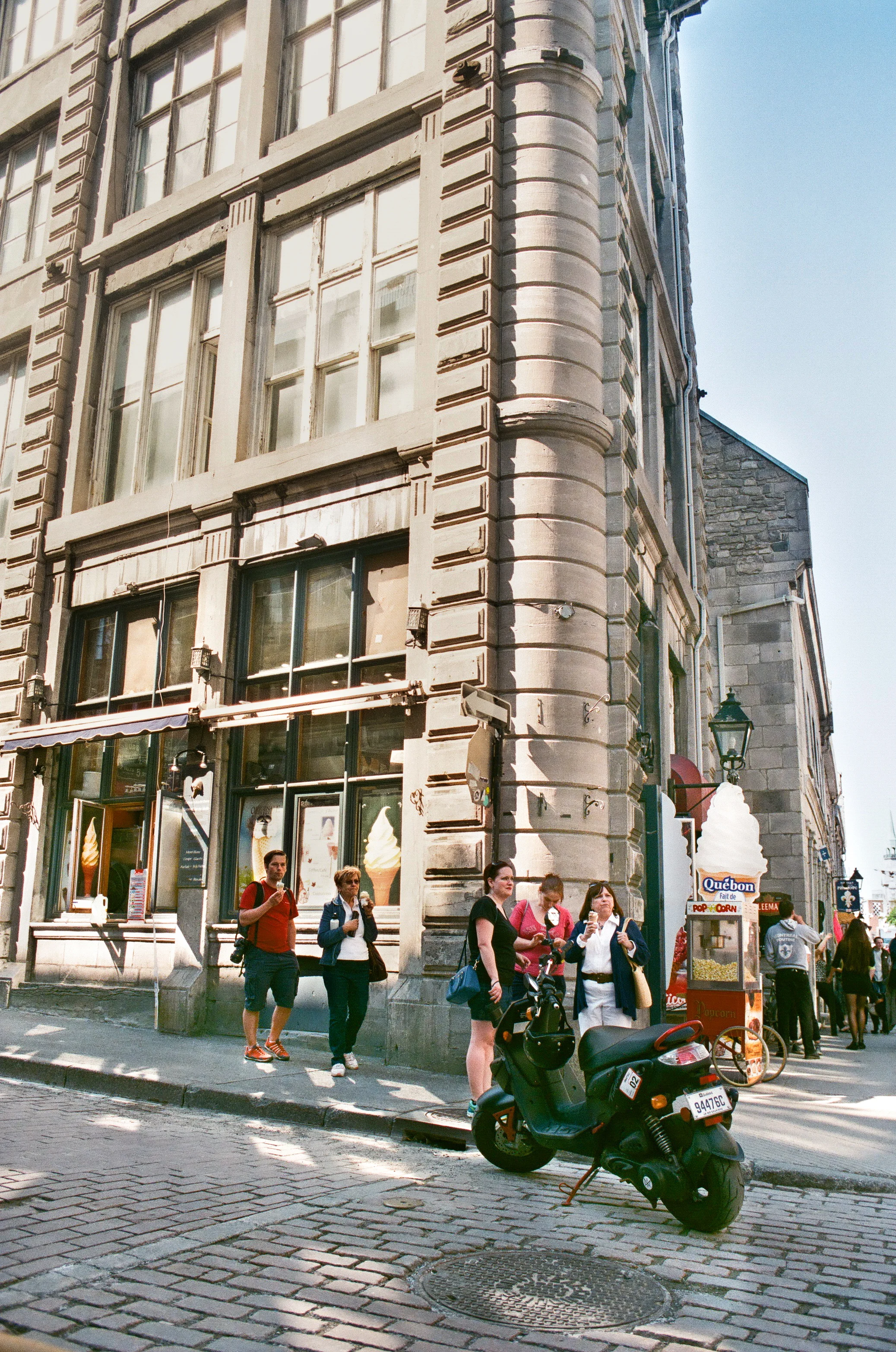   35mm    Old Montreal, QC  