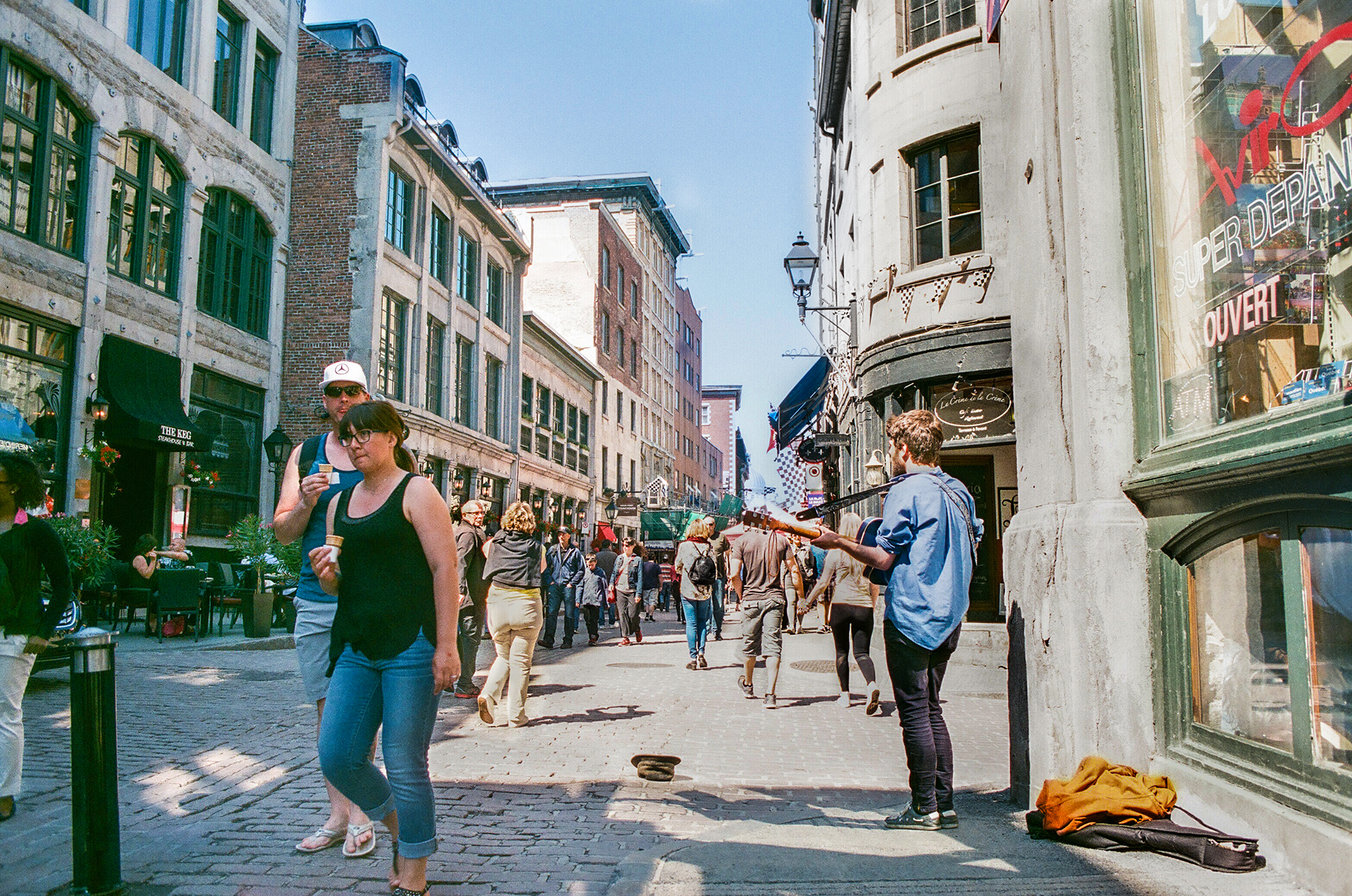   35mm    Street Musician     Montreal, QC  