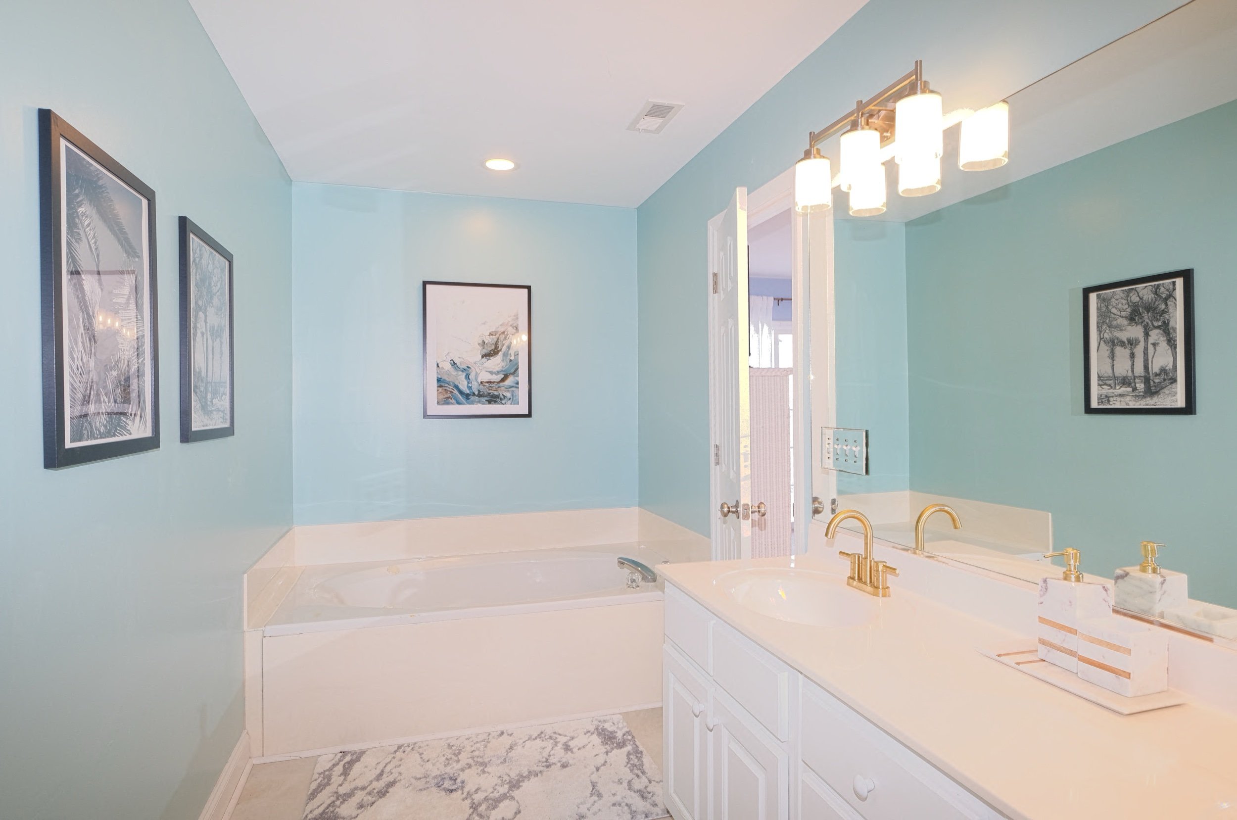 The Blue Parrot Edisto Island 