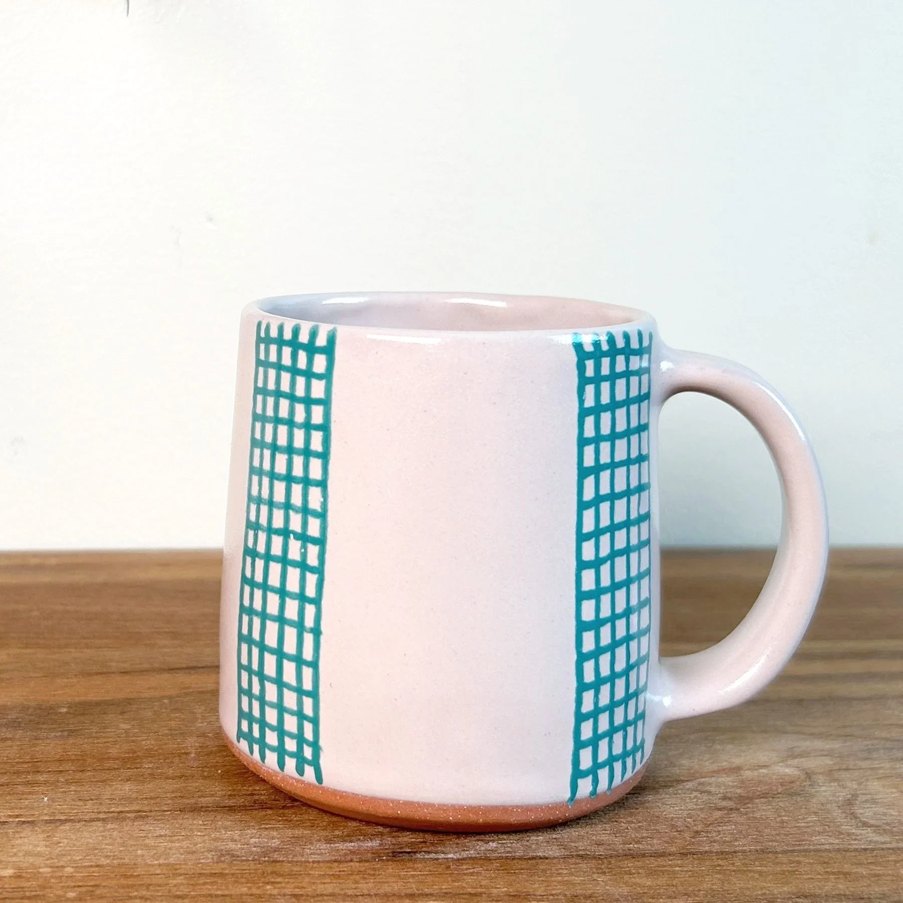 whitemugturqcrosshatch.jpg