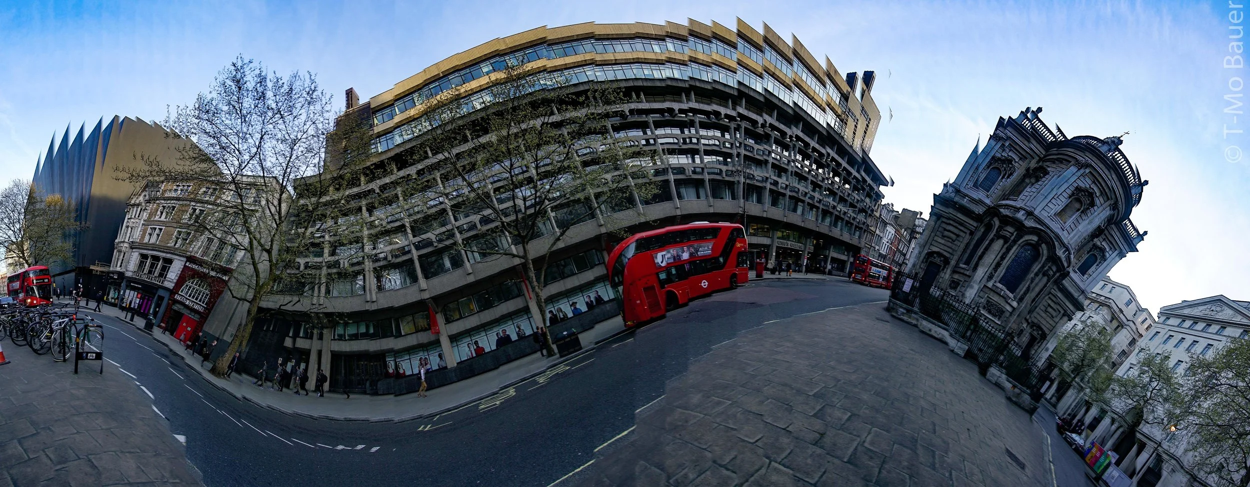 Twisted London, the Strand3.JPG