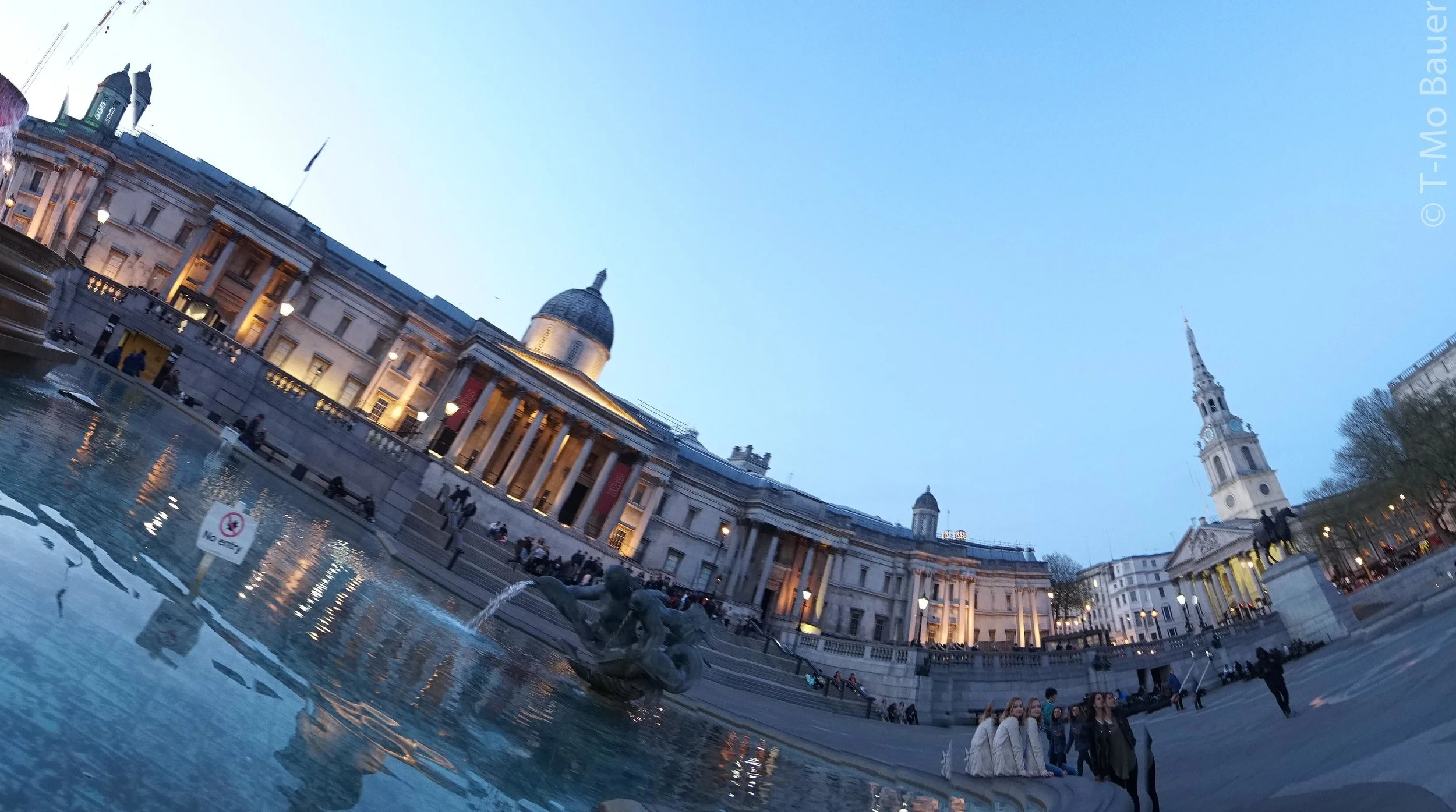 Twisted London, Trafalgar Square1.JPG