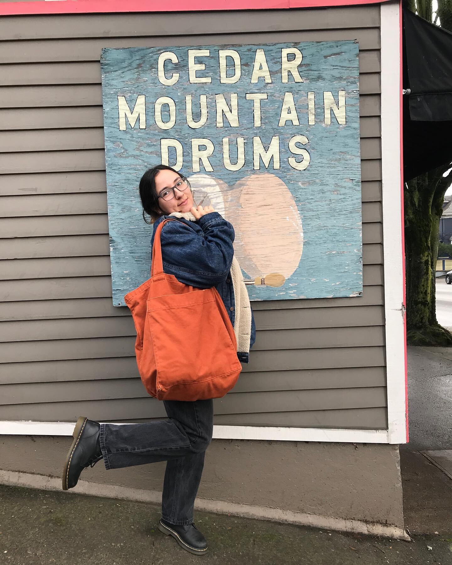 2020 Initiate Spotlight: Daniella 🍃
---
Hi all! I'm a Latinx first gen 3rd year transfer and an Environmental Policy Analysis and Planning major with an emphasis in Conservation Management. I joined Pryt to surround myself with a diverse group of ha