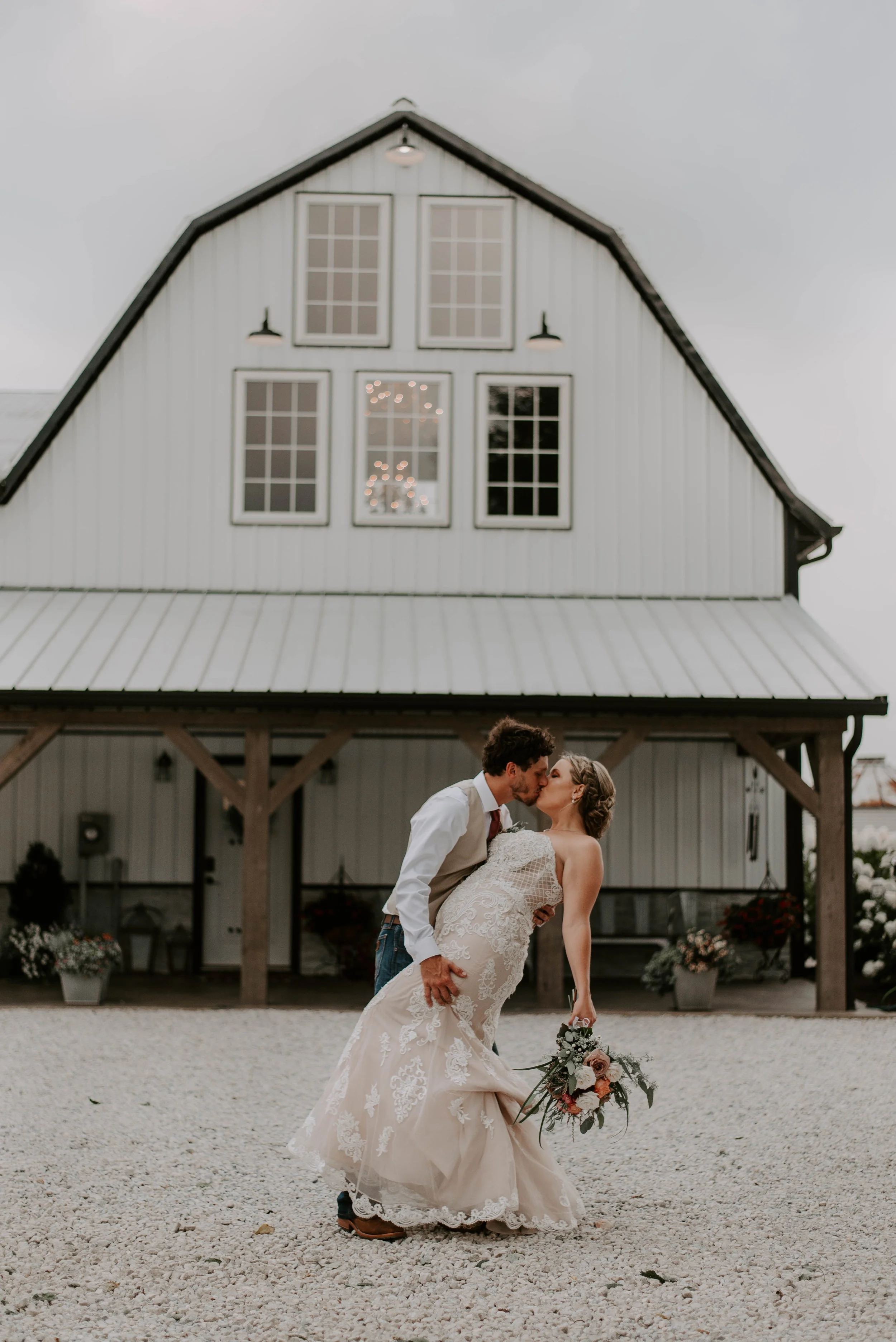 O'Bryant Wedding | Barn 38 | New Castle, Indiana 