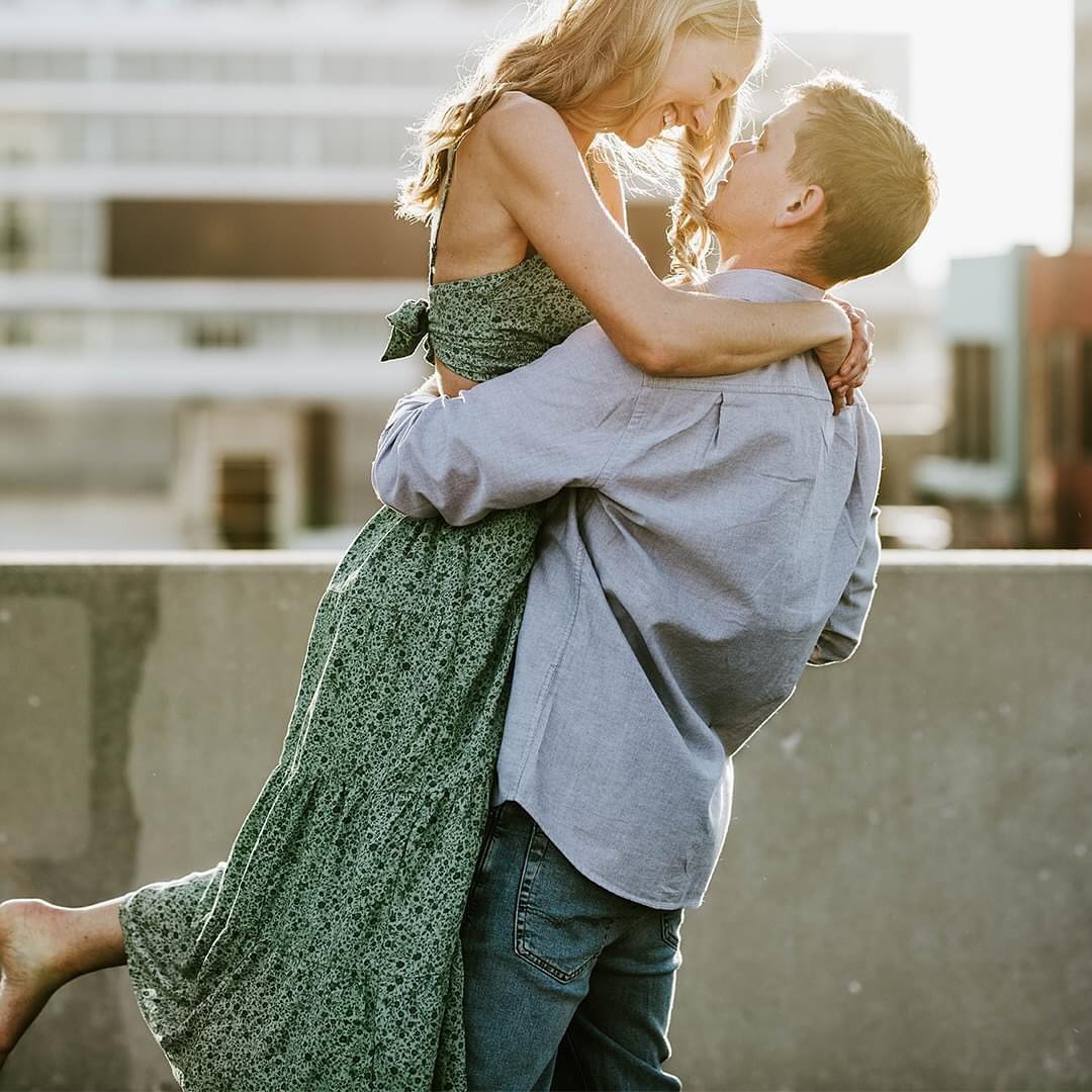 Madison + Carston 💍 

I spent a gorgeous (and a little windy) evening in Fort Wayne this week with these two for their engagement session. We explored Fort Wayne&rsquo;s nooks + crannies, popped some champagne and soaked in that gorgeous sunset ❤️ 
