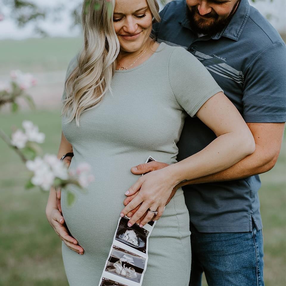 Chelsey &amp; Jordan are officially in their &ldquo;Mom &amp; Dad&rdquo; era 🍼 I am beyond excited for these two and to meet their little one very soon 🥰