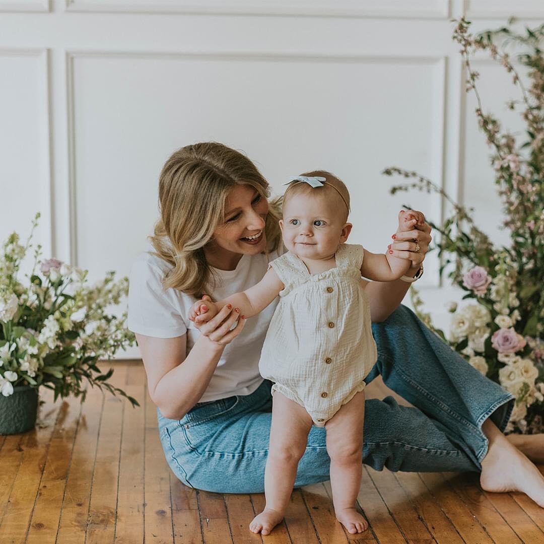 Mommy + Me Sneak Peek #1 | The Bakers ❤️ 

I can&rsquo;t wait to share more with you because these minis were AMAZING! My heart is so full from these images 🥰

Thank you again to everyone who came to Mommy + Me minis! I have several sneak peeks wait
