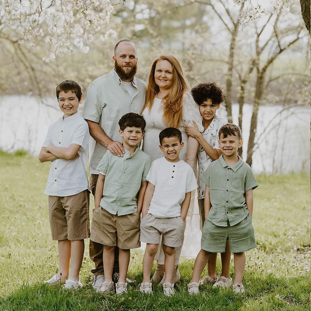 Thank you Larson family ❤️ We found the most gorgeous blooming tree last weekend and took FULL advantage of it. They had 9 young boys and they absolutely kept me on my feet for this shoot. 

Do you see any familiar faces? You might recognize Harlee +