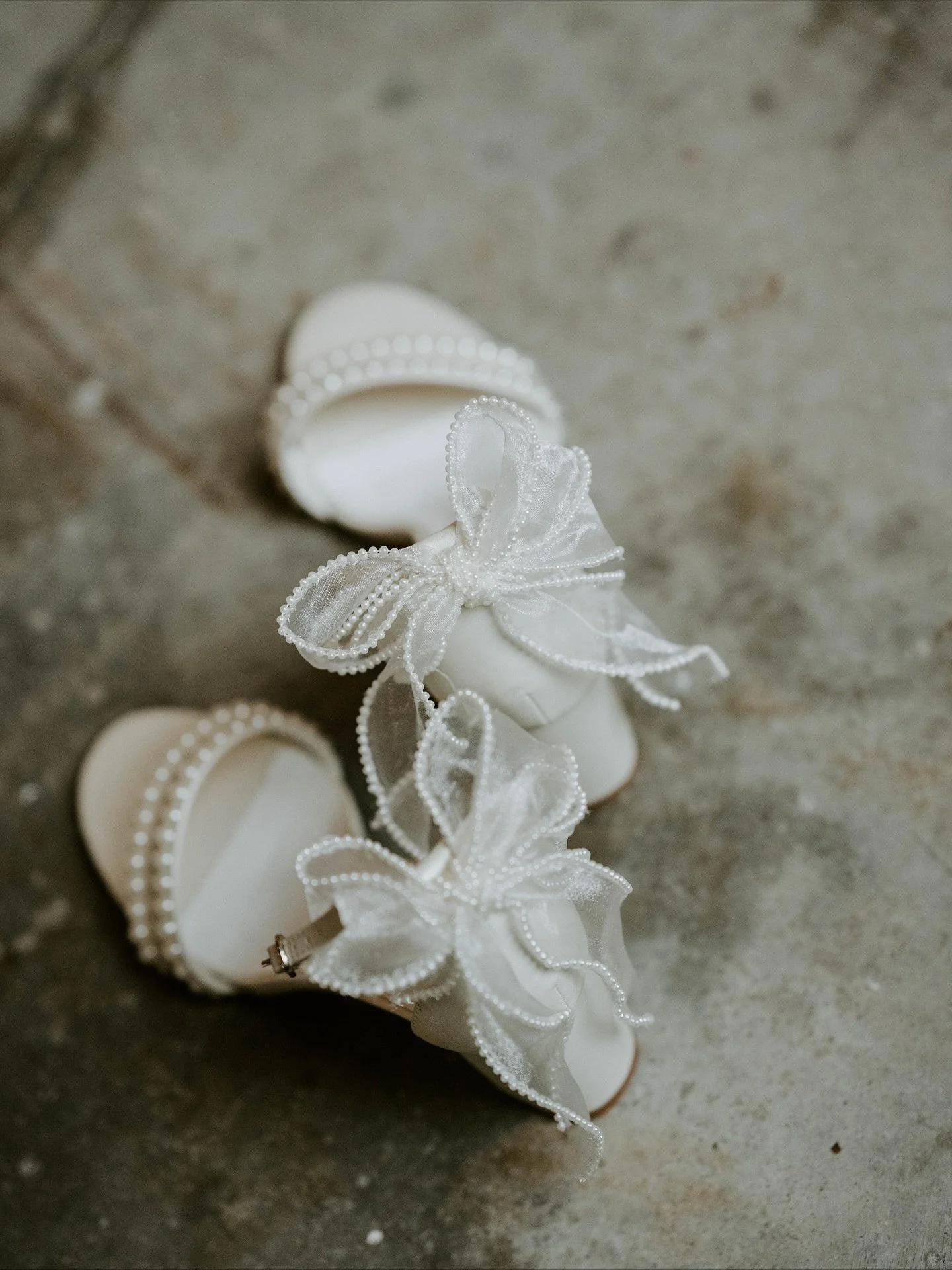 Details from the most adorable day 💍
 

I have 5 more slots open for 2026 weddings then I&rsquo;m closing my books for the year on weddings ❤️ May + June are fully booked 🤗 

 #weddingday #weddingdetails #gothitched #fortwayneindiana #indianaweddin