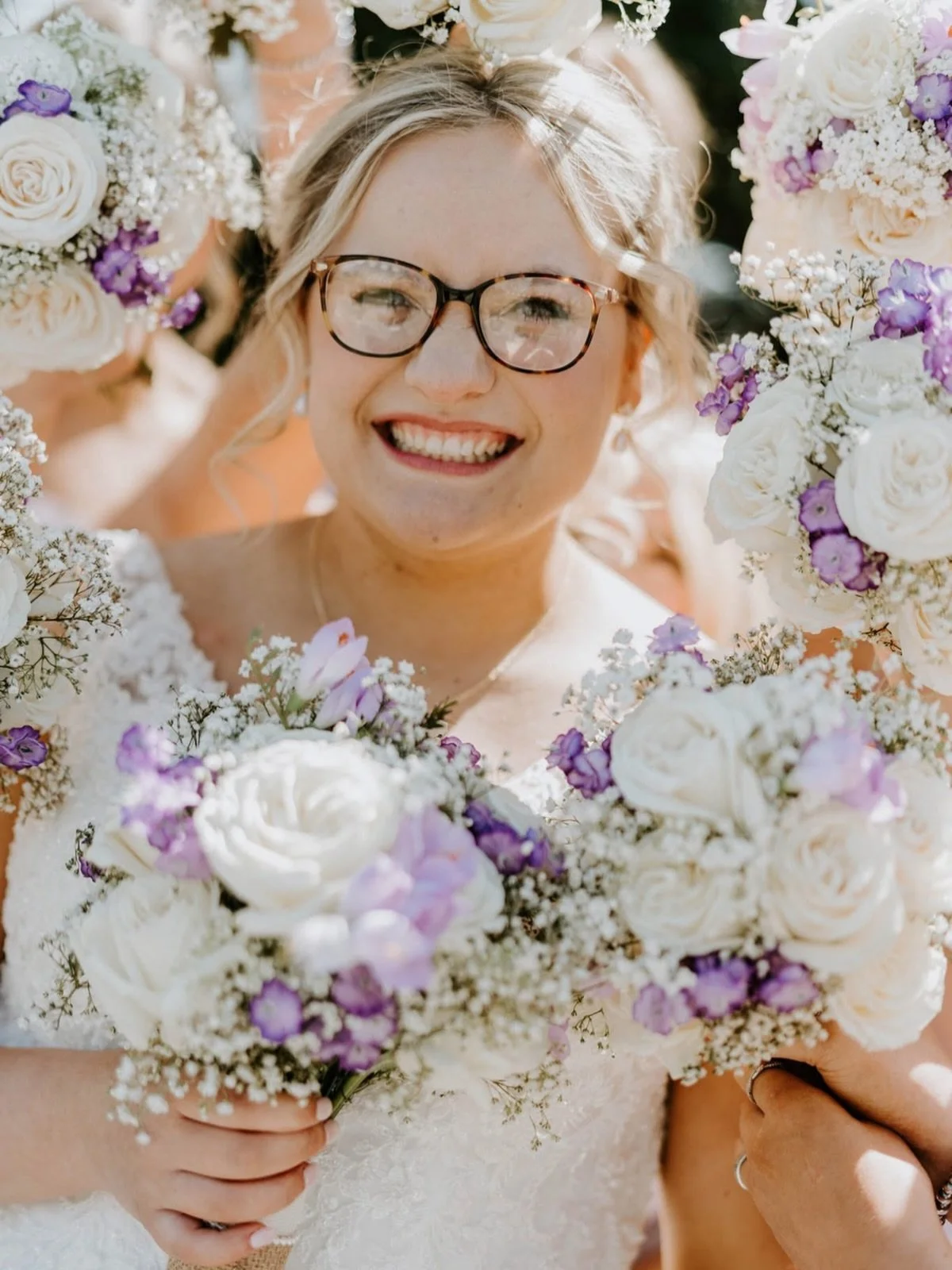 Sweet spring is finally here ☀️🌷🌼 what&rsquo;s your favorite season/month and why? Mine is late summer/september ❤️ 

September is easily my favorite month not only to photograph in, but to enjoy. Summer during the day, glimpses of fall at night 🍂