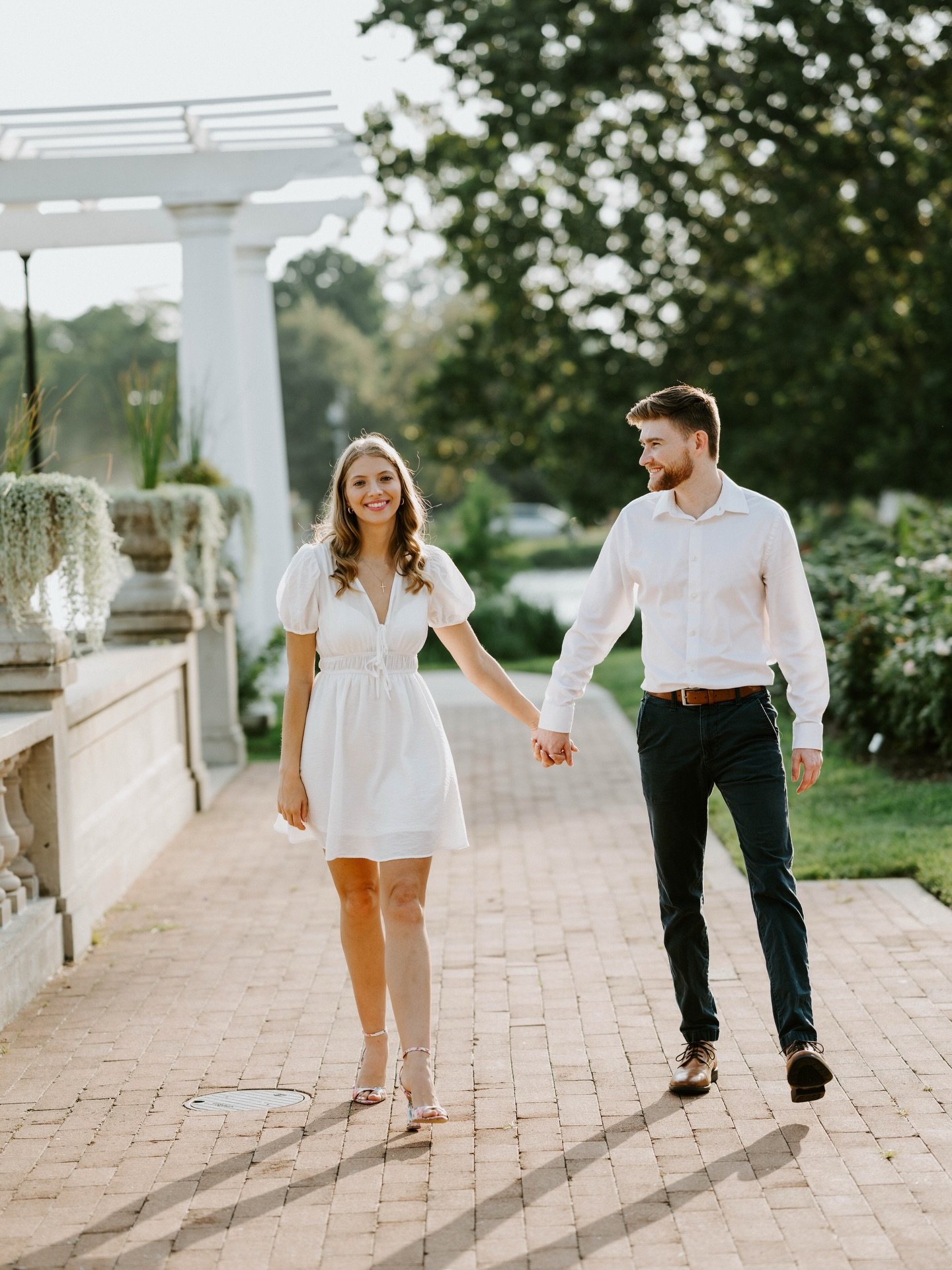 Summer days are approaching ☀️ 

I kick off May with 2 weddings this year including these two ❤️👏 I&rsquo;m itching to get back behind the camera, and I get to explore a new venue at their wedding in May (which is always satisfying )