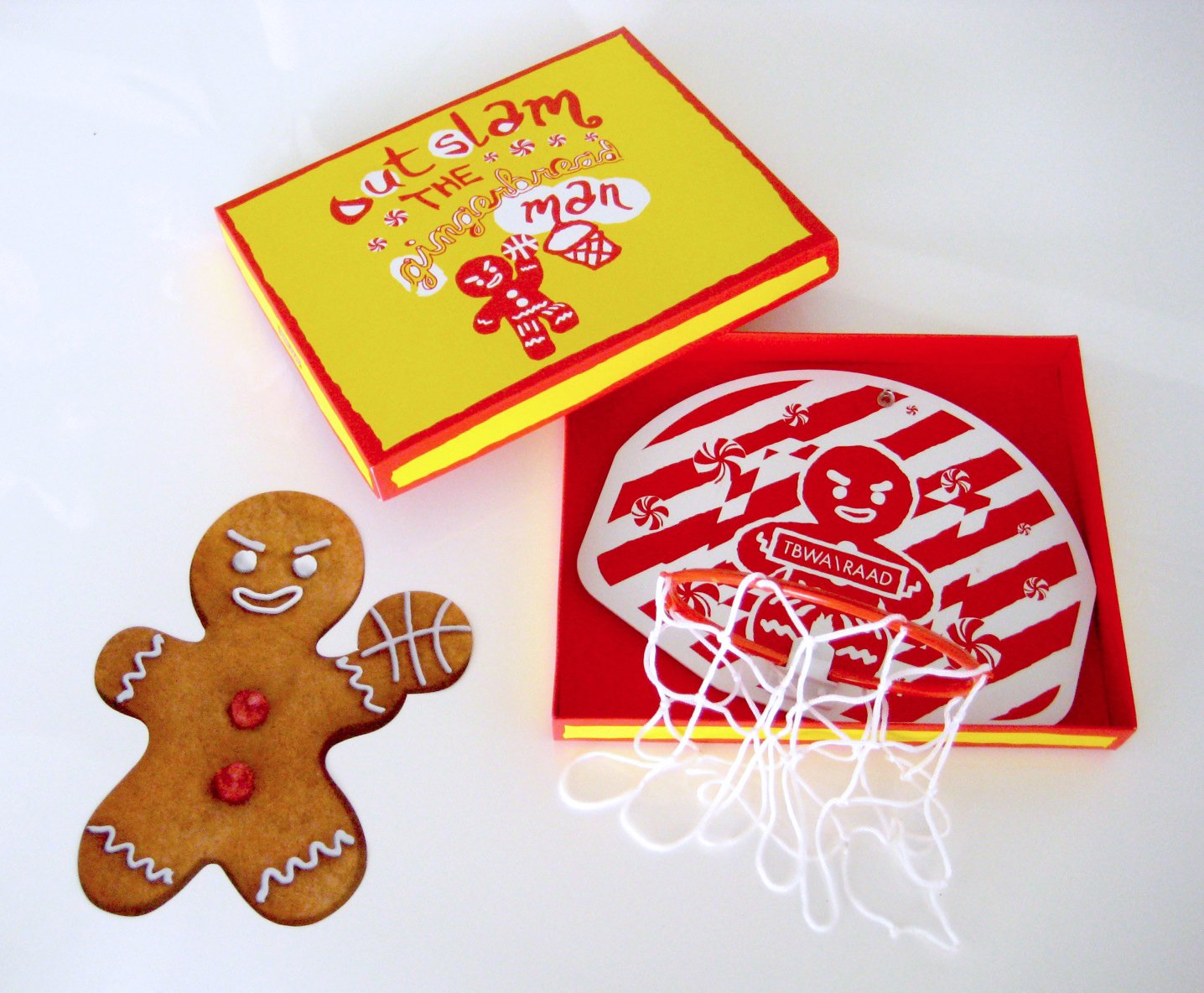  Shoulda been “Slam the Gingerbread Man”  Why didn’t I catch that? Hindsight’s 20/20 TBWA/RAAD Dubai AD: Daryl Villanueva 