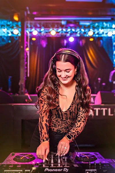 Seattle dating profile photography