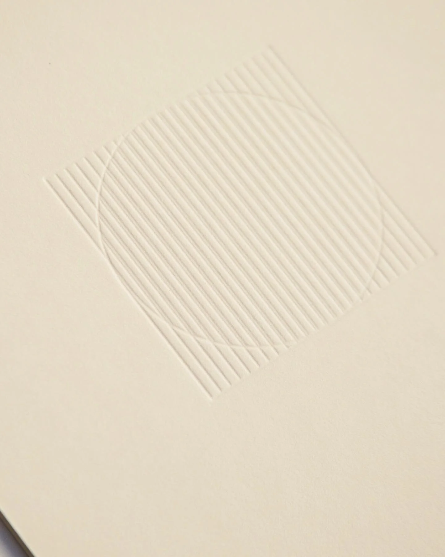 The Fluted series &ndash; inkless blind impression prints that catch the light just right 🌞

.

#letterpress #letterpressprinting #artprints #fluted #minimalisthome #abstractart #neutraldecor #warmminimalism #neutralhome