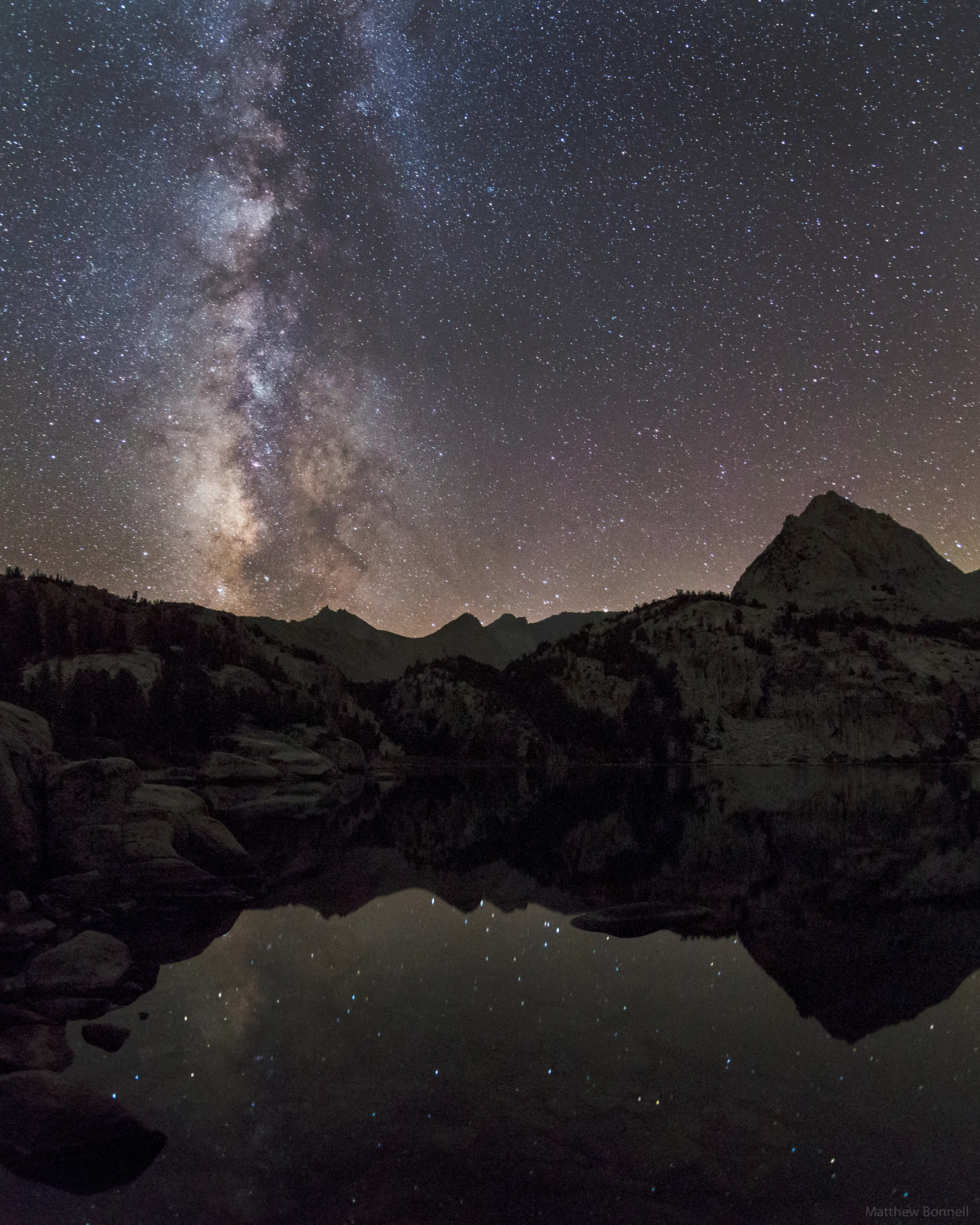 Lamarck Lakes - Milky Way Pan.jpg