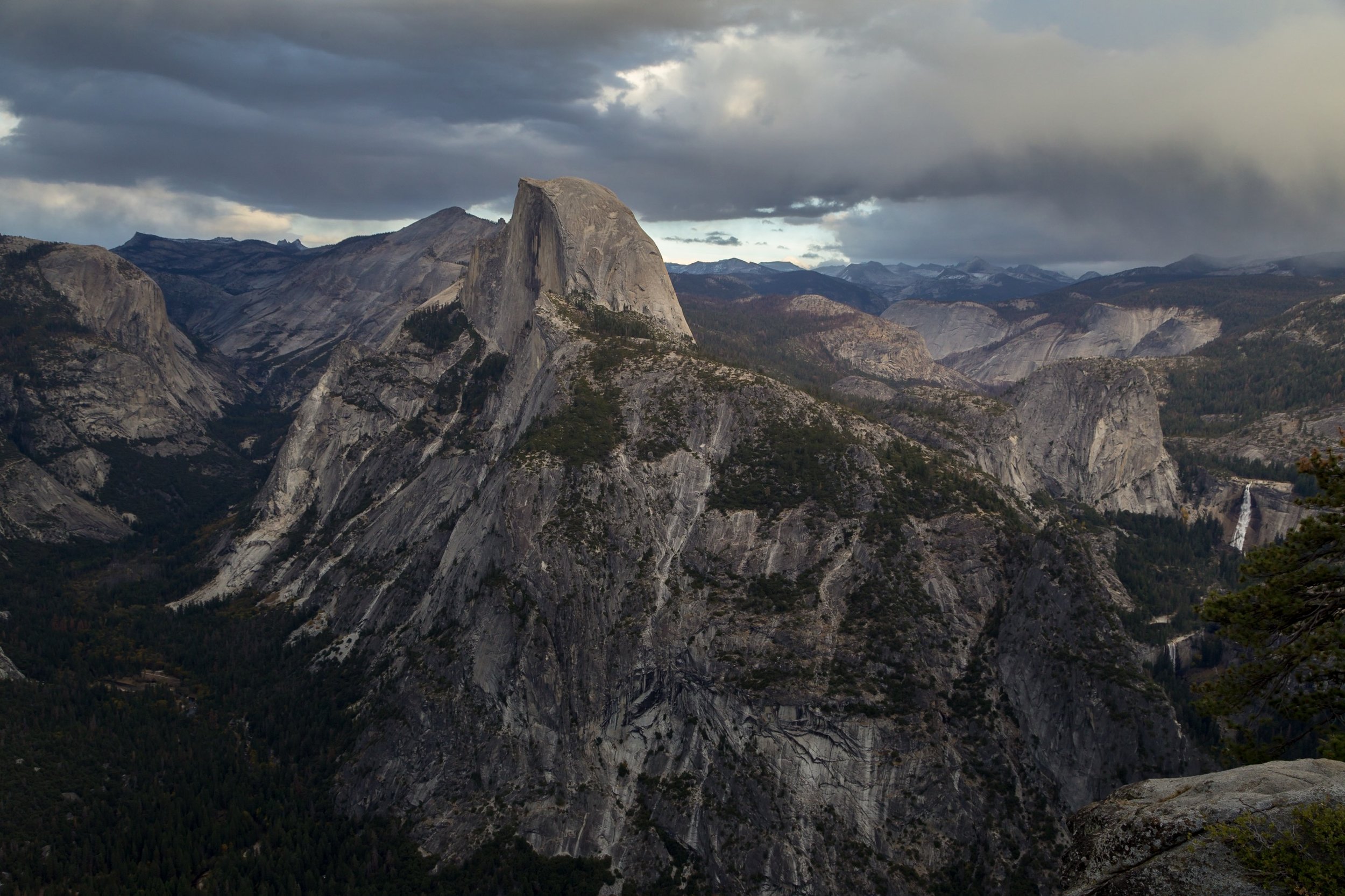 Yosemite Oct 2016 Glacier Point Warm Sunlight.jpg