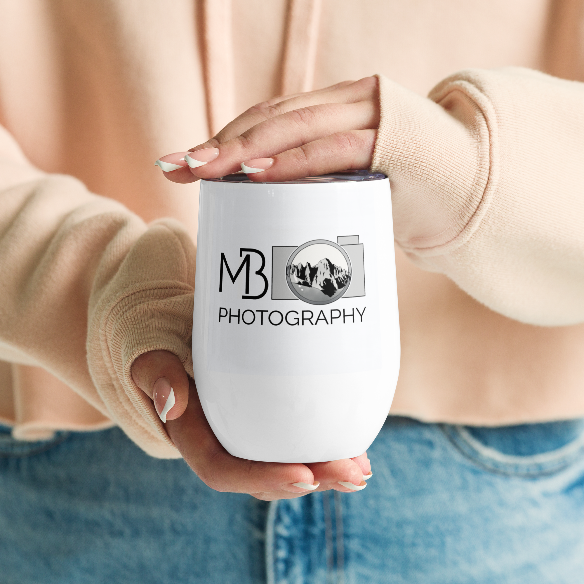 wine-tumbler-white-front-63601d0cb9299.png